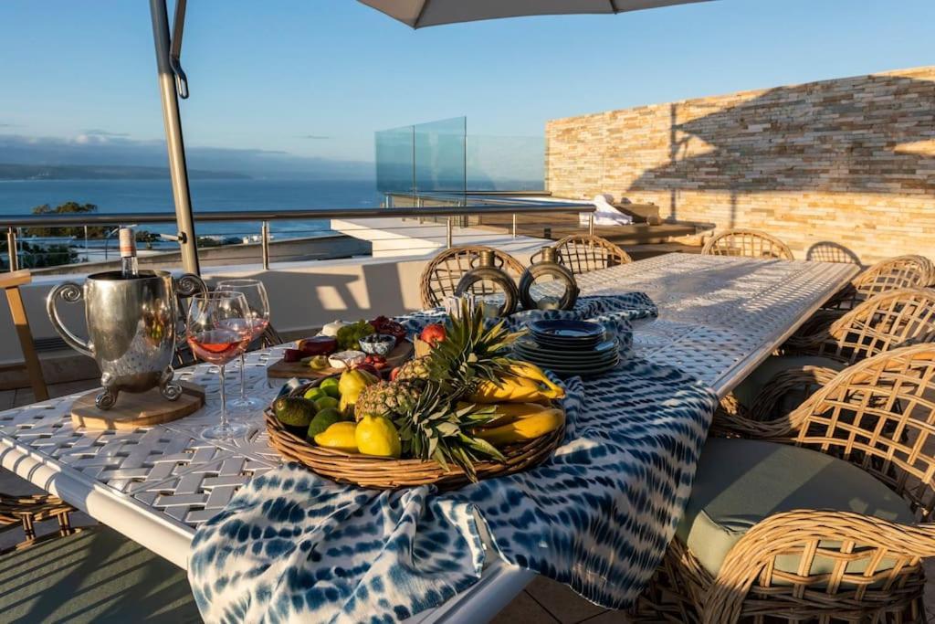 The Upper Deck Penthouse Plettenberg Bay Exterior photo