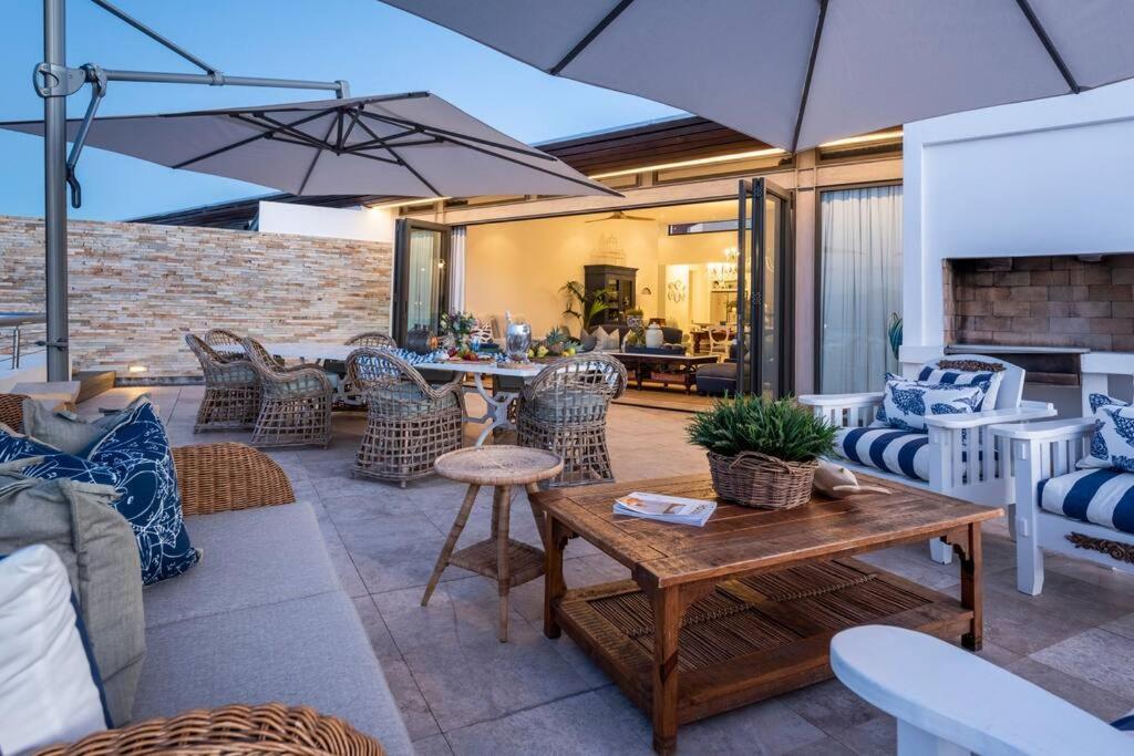 The Upper Deck Penthouse Plettenberg Bay Exterior photo