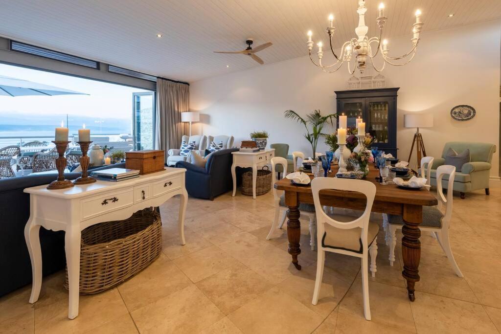 The Upper Deck Penthouse Plettenberg Bay Exterior photo