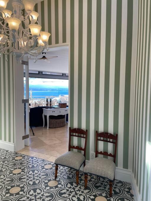 The Upper Deck Penthouse Plettenberg Bay Exterior photo